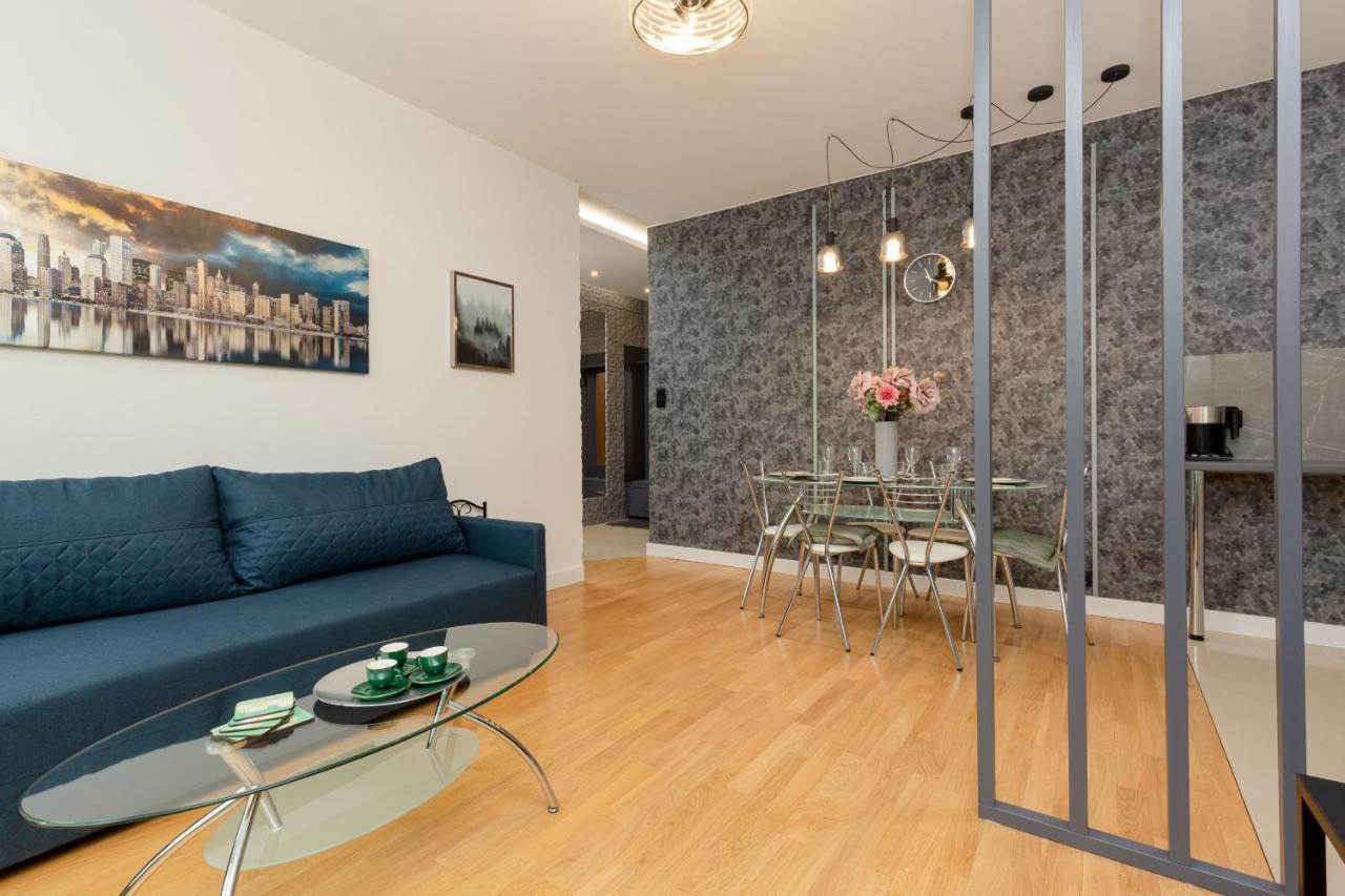 Park Arkadia Apartment With Parking Mokotow By Noclegi Renters Warschau Buitenkant foto