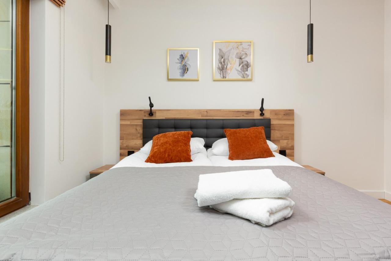Park Arkadia Apartment With Parking Mokotow By Noclegi Renters Warschau Buitenkant foto