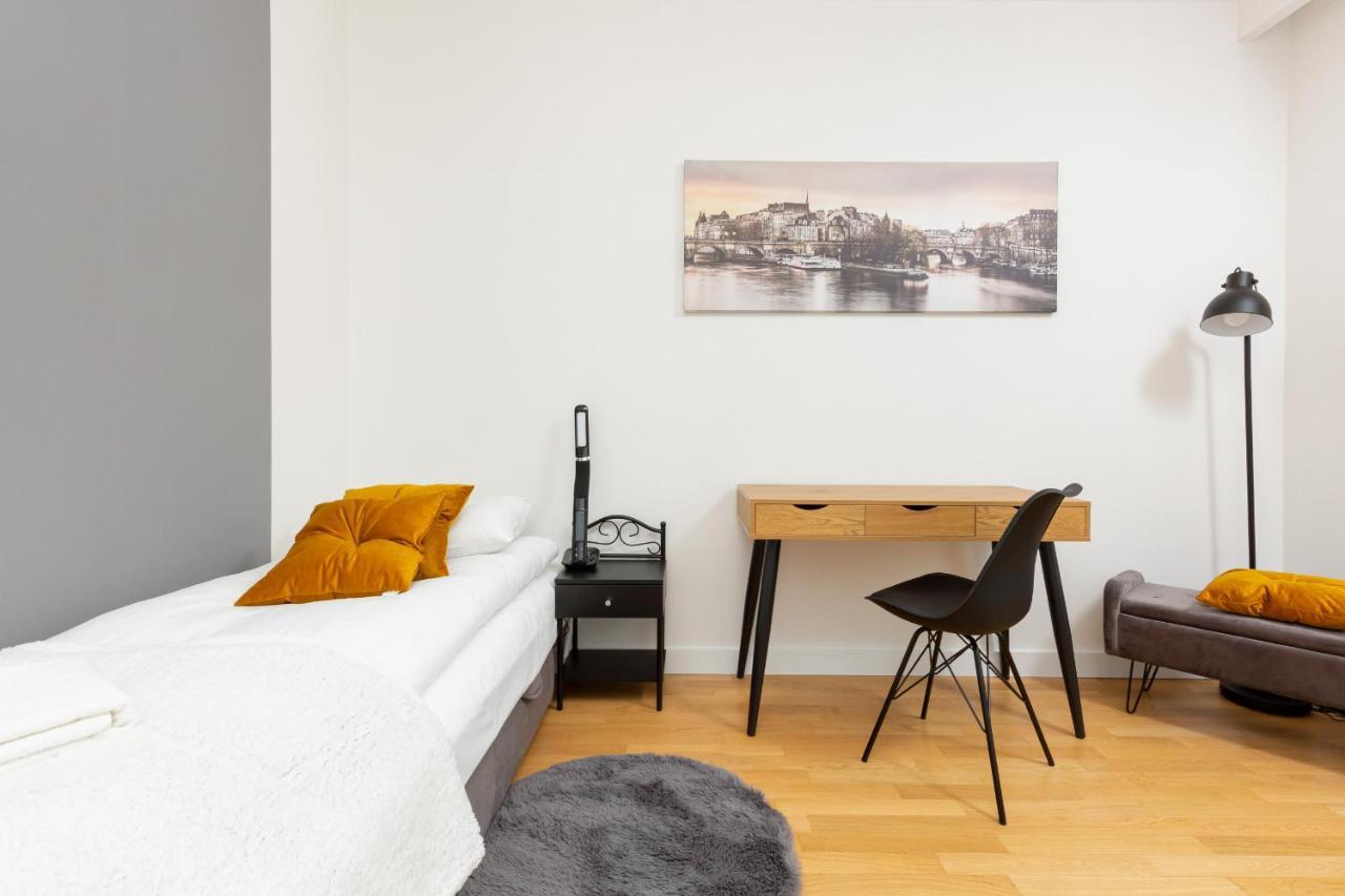 Park Arkadia Apartment With Parking Mokotow By Noclegi Renters Warschau Buitenkant foto